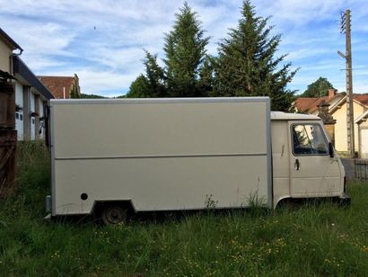 PEUGEOT J9 JAUBERT-GAYET 

Carte Grise Française 

 

Ce Peugeot J9 a bénéficié d’une...