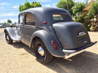 CITROËN TRACTION 11 1953 
Titre d’immatriculation US, voiture dédouanée

Lancée en...