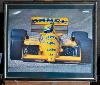 LOTUS Lot de 4 posters: Lotus 72 JPS N° 8, Fittipaldi 1971. Poster encadré. 25x55cm....