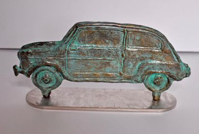 Georges LAURENT Georges LAURENT (1940) Bronze. Profil Fiat 500 n° 1/50, fonte à cire...