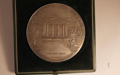 null Médaille représentant Georges Mareschal, premier chirurgien de Louis XV 1658-1736,...