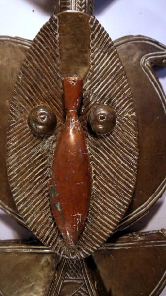 null Kota - Gabon - reliquaire en bois et métal cuivre ou métal ? - visage ovale,...