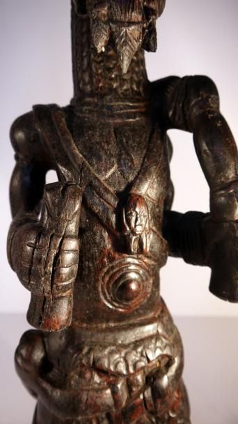 null Luluwa -RDC du CONGO , ex Zaïre -Statue de Chef, très belle sculpture représentant...