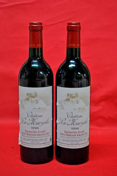 null Château La Marzelle. Saint Emilion. Grand Cru Classé 1996. Lot de 2 bouteil...