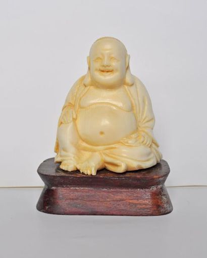 null Lot de 2 Bouddha en os. Ht. 8cm