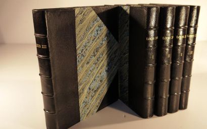  Cinq tomes sur L.XIII, L.XIV, L.XV, reliures cuir - L'Histoire racontée par ses...