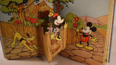 null Mickey Hop La - Walt Disney, illustré par des découpages en relief , édition...