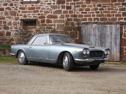 LANCIA FLAMINIA GTL TOURING Superleggera - 1963 N° Série : 826140(00)1186

Moteur...