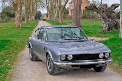 FIAT DINO 2400 Coupé - 1972 Présentée en 1967, la Fiat Dino, déclinée en coupé et...