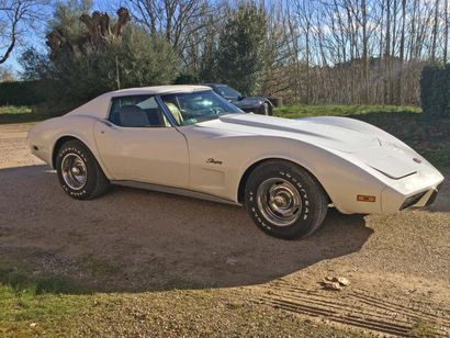 CHEVROLET CORVETTE C3 - 1975 Construite de 1968 à 1982, la Corvette C3 est sans doutes...