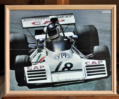 null Lot de 21 posters encadrés. 10 BRABHAM: Brabham bt 42 CAP, C. Reuteman. 40x50cm...