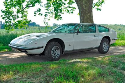 MASERATI INDY 4,2L - 1969 La Maserati Indy fut présentée par Maserati au Salon Automobile...