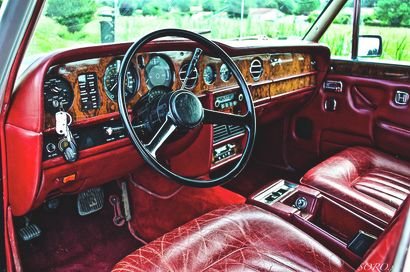 ROLLS ROYCE Silver Shadow 1980 S’il est bien une marque automobile synonyme d’excellence,...