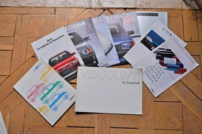 Opel/Vauxhall. Lot de 12 brochures publicitaires...