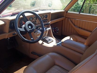 DE TOMASO LONGCHAMP - 1978 N° Série: THLCP002513



Moteur: Ford V8-5763cm3- 300cv

Boite...