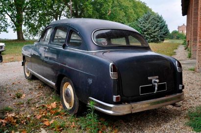 FORD VEDETTE - 1953 La Ford Vedette fut lancée en 1948. A la base conçue pour le...