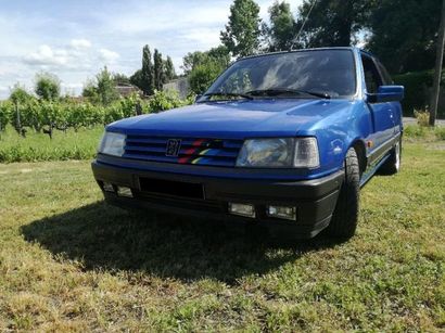 PEUGEOT 309 GTI 16 - 1991 Le lancement en 1990 de la 309 GTI 16 allait faire l’effet...