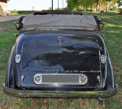 INVICTA BLACK PRINCE - 1948 Drophead Coupé

Numéro de série : 105

Moteur 2997cm;...