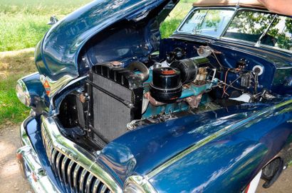 BUICK ROADMASTER Convertible - 1948 En 1942, la Buick Roadmaster devient le fleuron...