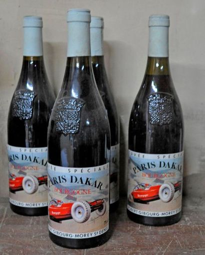 4 bouteilles de vin de Bourgogne Gibourg Morey St. Denis. Cuvée spéciale Paris-Dakar...