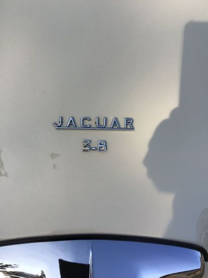 Jaguar MK II 3,8L - 1961 N° de Série: 217425BW Certificat d'immatriculation: FR