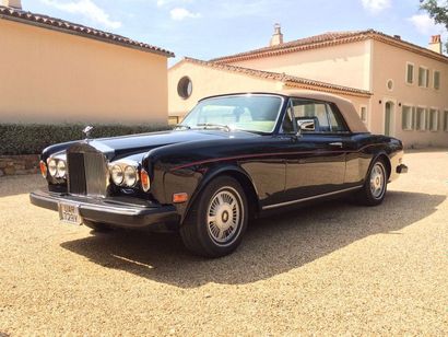 Rolls Royce Corniche 3 - 1983 N° de Série: SCAZD42A0DCX06664 Certificat d'immatriculation:...