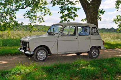 1981 – Renault 4 TL 



Lancée en 1961, la Renault 4 (pour 4 chevaux fiscaux) fut,...