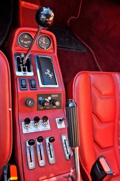 1982- Ferrari 308 GTBi 



Sortie en 1975, au Salon de Paris, la 308 dessinée par...