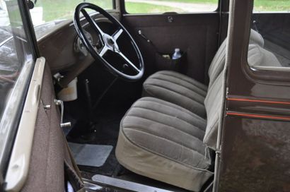 1930- Ford AF Coach Ex. Prince RAINIER III 
Châssis N°: 6085

Ford réussit à produire...