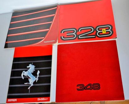 Lot de 4 brochures pour Ferrari Testarossa,...