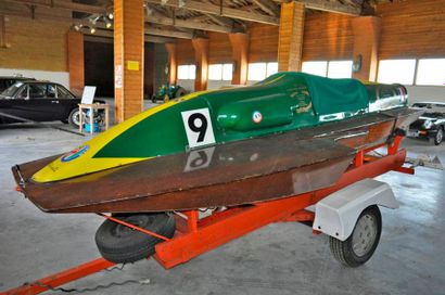 BATEAU TELAROLI- LE TRIDENT – 1969 Inboard Racer hydroplane, cette magnifique formule...