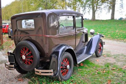 FORD AF COACH – 1930 ex. Prince RAINIER III Châssis N°: 6085



Ford réussit à produire...