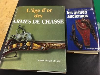 null Lot de 2 livres sur les armes anciennes et de chasse