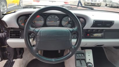 PORSCHE 964 TURBO LOOK – 1993 WPOZZZ96ZNS451224 La 964 est la 3° génération des Porsche....