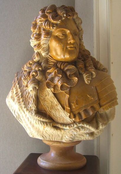 null Le marquis de VAUBAN (présumé) Buste en marbre de couleurs, Haut: 73cm.
