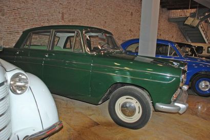 AUSTIN A 60 – 1965 

N° de châssis : 163988

Documents ES

Dessinée par Pininfarina,...