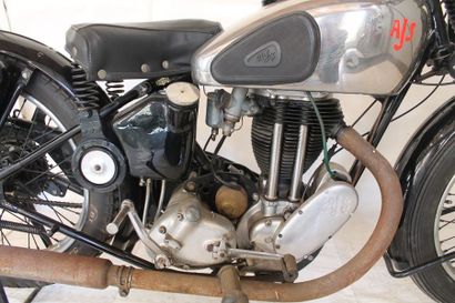 AJS Silver Streak -1938 

Lancée en 1938, en 250, 350 et 500cm3, ce sont des motos...