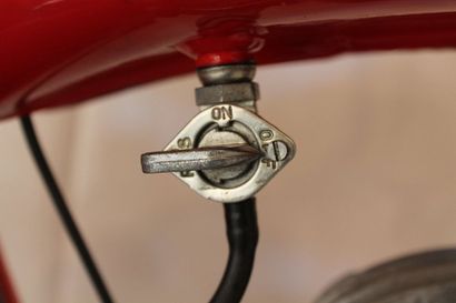 ALCYON type 23 – 1952 

N° de série : 499899

Fabricant d’autos, motos, vélos, le...