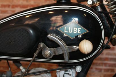 LUBE -1947 

Lube, crée en 1947, se joignait à Montese. La A99 a connu une grande...