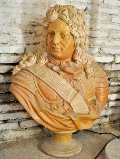 null Le marquis de LOUVOIS (présumé) Buste en marbre de couleurs, Haut: 73cm. 