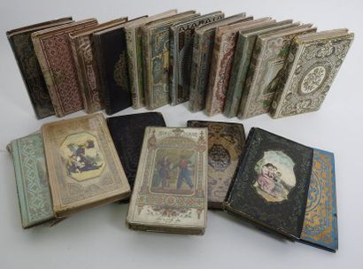 null Cartonnages Romantiques.Ensemble de 20 volumes in-12 illustrés en cartonnages...