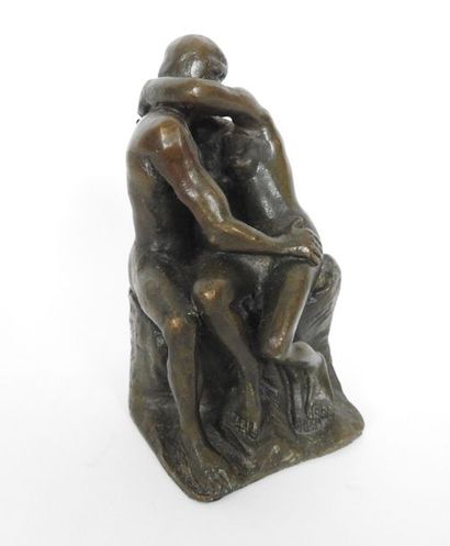 null Auguste Rodin (1840-1917) d'après

Le Baiser

Bronze à patine brune avec le...