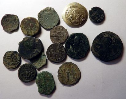null Quatorze monnaies byzantines.On y joint une représentation d'une monnaie d'or...