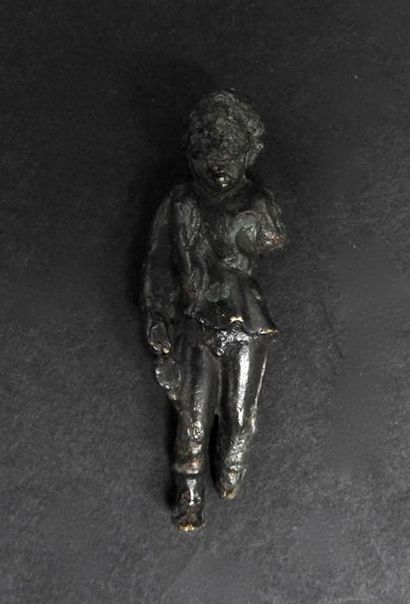 null 
Personnage tenant une cruche
Bronze 5 cm
Période romaine