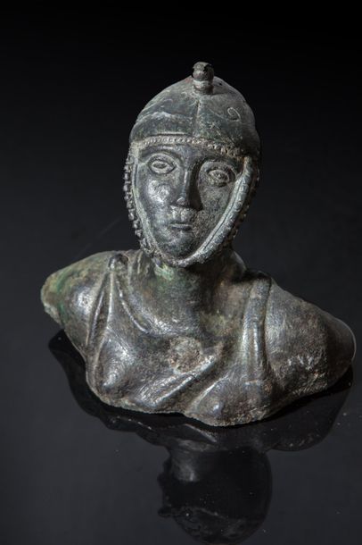 null Buste en bronze d'un guerrier.Epoque romaine.Iers ap, J.C.H Env 11,5cm.