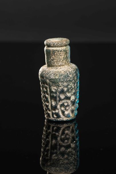 null Beautiful ointment or kohol bottle.Circa X-XIIIès.Islamic period.Iridescent...