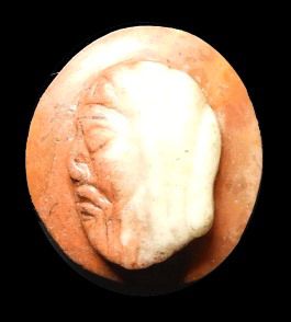 null Cameo representing a male portrait on the left. Agate. Roman art.
I-IIès.