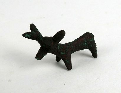 null Cerf en bronze

3,5 cm

Luristan Ier millénaire avant J.-C.
