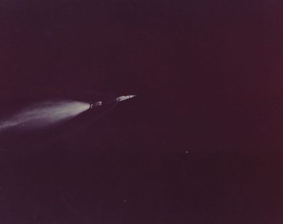 null Nasa. Mission Apollo 11. Suivi à longue distance de la fusée SATURNE V qui emporte...
