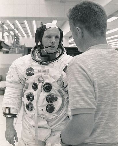 null Nasa. Mission Apollo 11. L'astronaute Neil Armstrong dans sa combinaison lunaire...